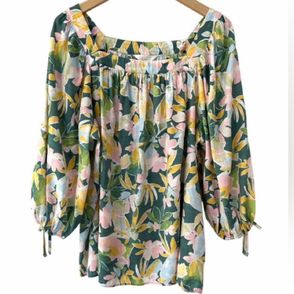 Lauren Conrad Floral Square Neck Long Sleeve Blouse Top
Size Medium